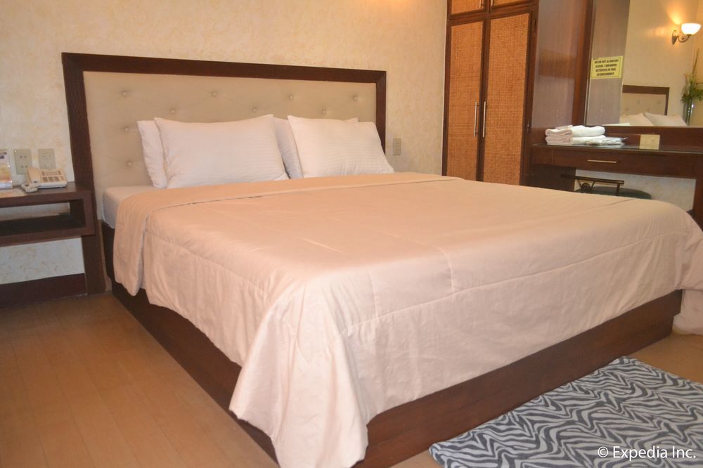 Bliss Hotel Dau Mabalacat Exterior foto
